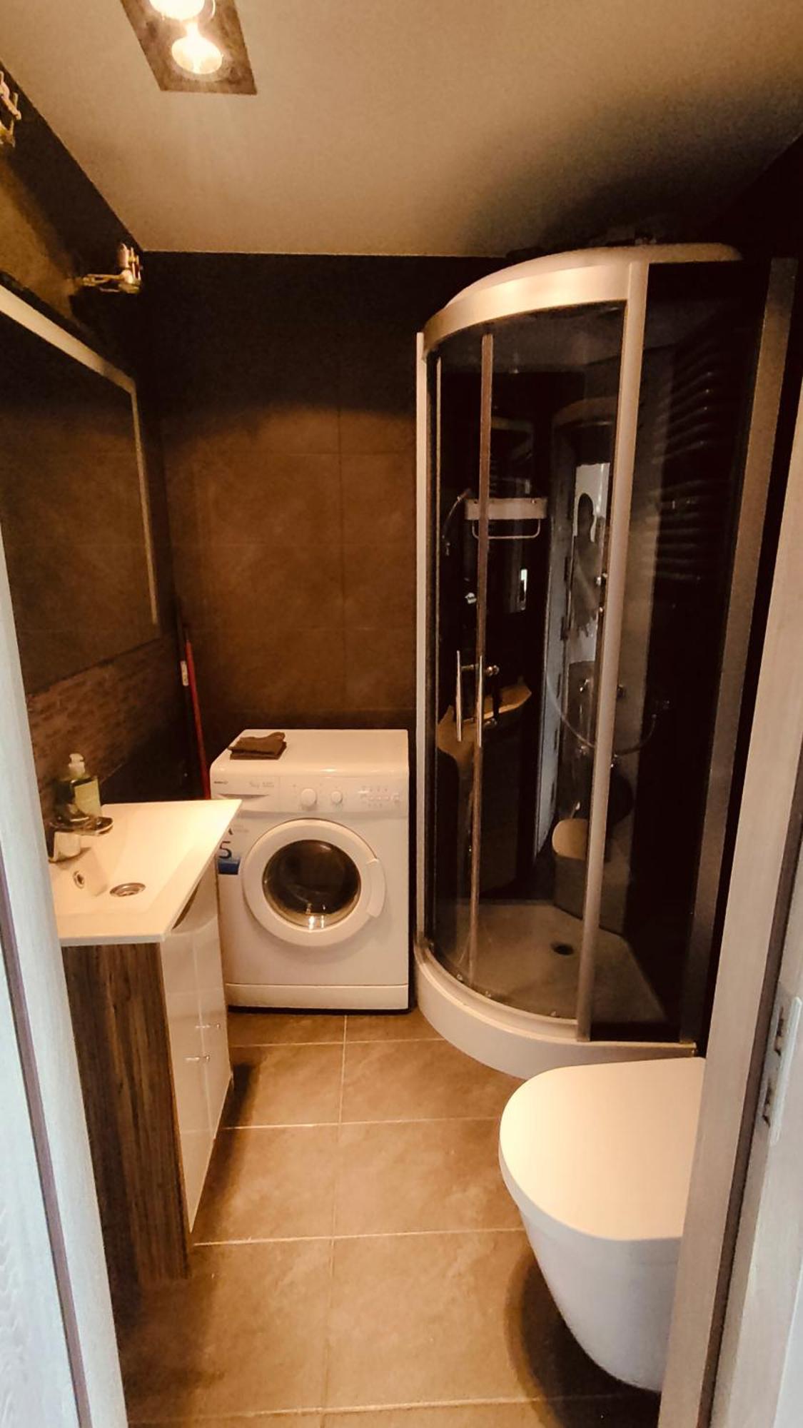 Komfort W Ciemnych Barwach Apartment *